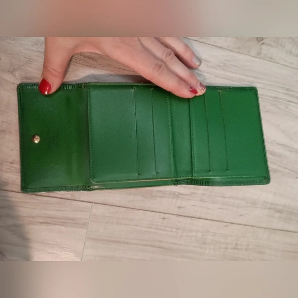 Authentic Louis Vuitton Green Epi Leather LV Embossed Logo Trifold Wallet